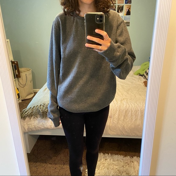 Grey crewneck sweatshirt - Picture 4 of 5